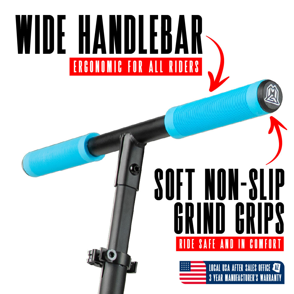 Madd Gear Metro Cruise 250 Commuter Scooter Blue Black with soft non-slip grips and a 2-piece handlebar.