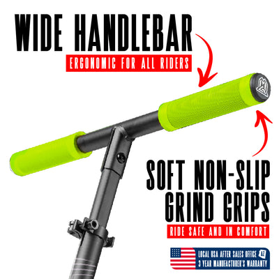 Madd Gear Metro Cruise 250 Commuter Scooter Green Black with soft non-slip grips and a 2-piece handlebar.