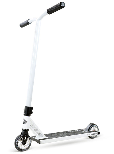 MG4 Titan Pro Scooter - White Black